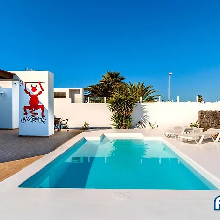 Lovely 3-bed With Studio In Playa Blanca וילה פלאיה בלנקה